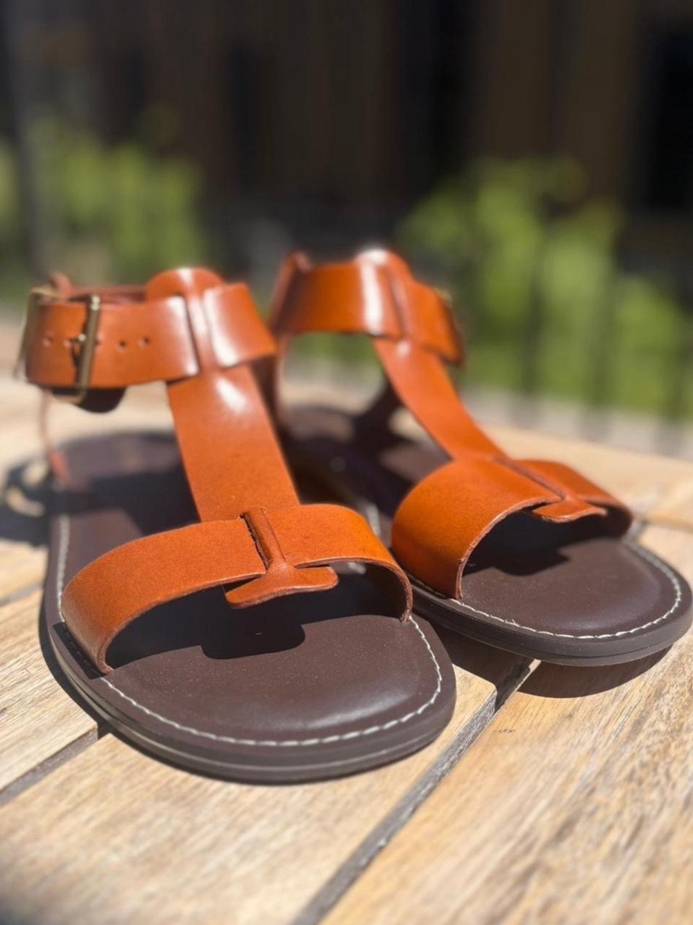 Steve Madden Women's Cognac Leather T‑Strap Sandals - Picture 2 of 4